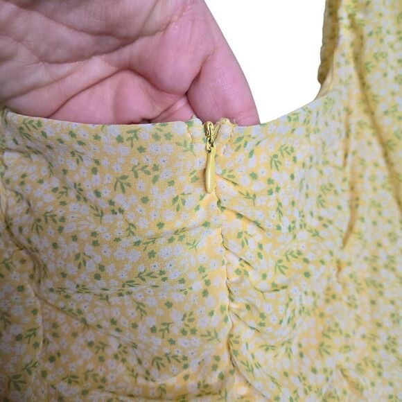 All In Favor Yellow Floral Sasha Ruched Mini Dress Size XL - Picture 7 of 9